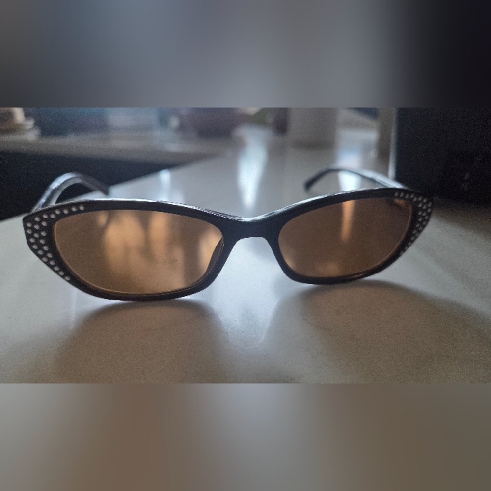 Bebe BB5086 Lookin GOOD CATS EYE Studded BROWN Sunglasses with Brown Lenses